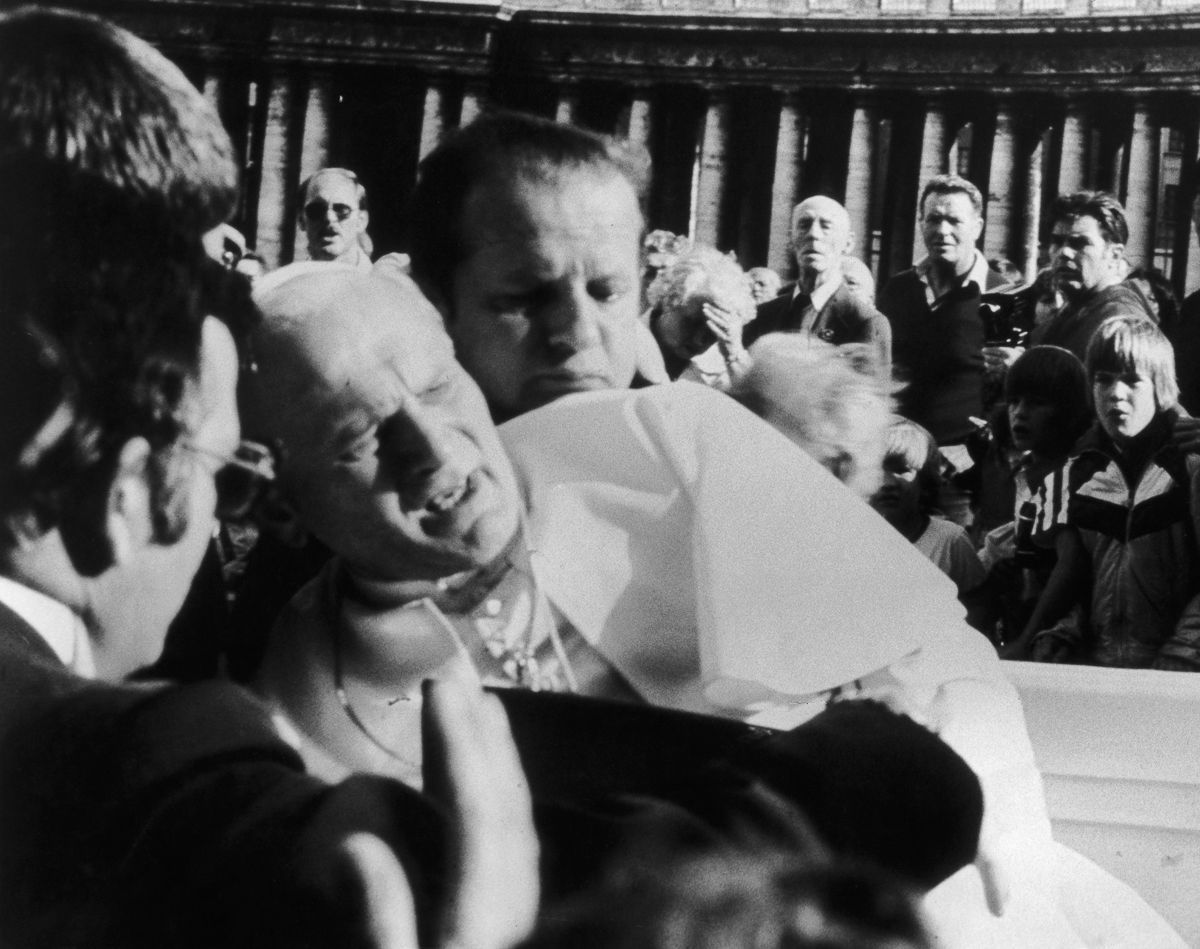 pope john paul ii shot mother mary